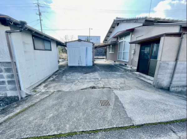 山陽小野田市大字東高泊、中古一戸建ての画像です
