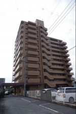 宇部市東新川町、マンションの画像です