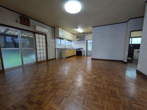 宇部市東小羽山町、中古一戸建ての内装画像です
