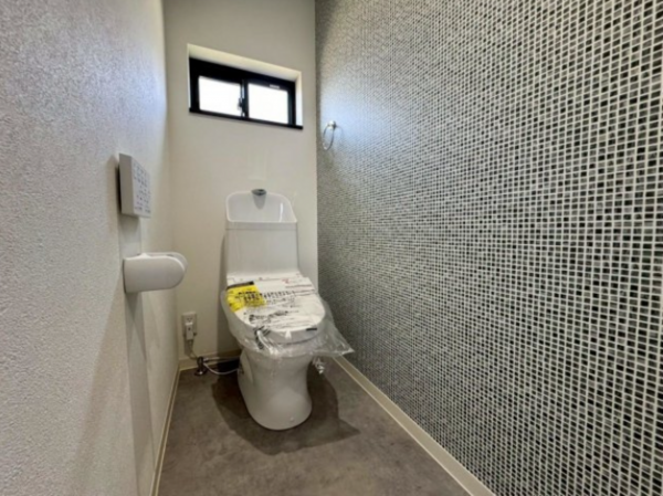 宇部市神原町、中古一戸建てのトイレ画像です