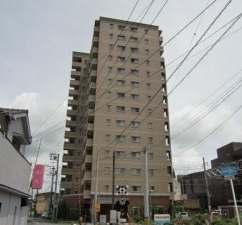 宇部市若松町、マンションの外観画像です