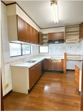 宇部市大字上宇部、中古一戸建てのキッチン画像です