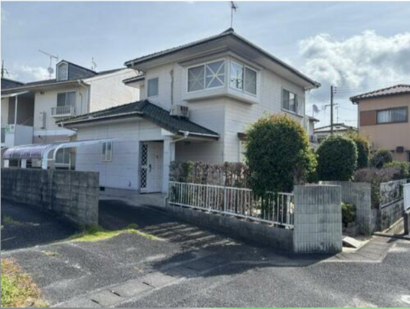 宇部市北琴芝、中古一戸建ての外観画像です