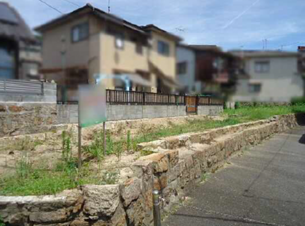 呉市東塩屋町、土地の画像です