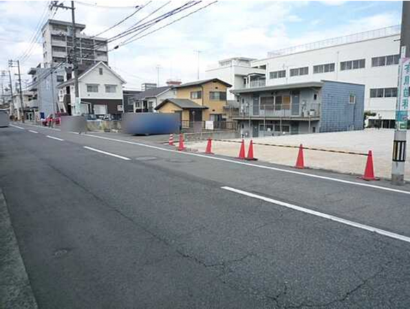 広島市南区青崎、土地の前面道路を含む現地写真画像です