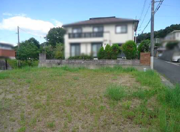 呉市郷原学びの丘、土地の画像です