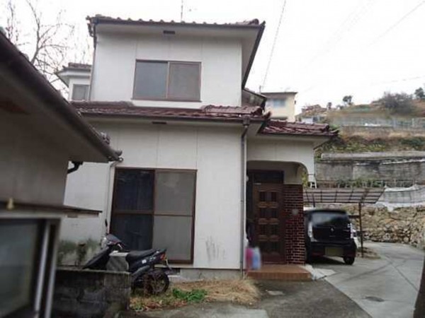 呉市西辰川、収益物件/住宅の画像です