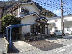 呉市広石内、中古一戸建ての画像です