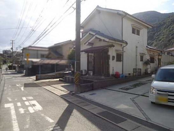 呉市広石内、中古一戸建ての画像です