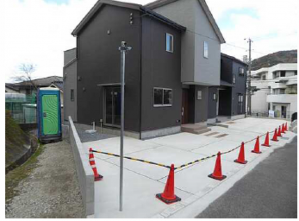 広島市東区上温品、新築一戸建ての外観画像です