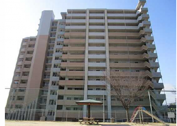 広島市東区東山町、マンションの外観画像です