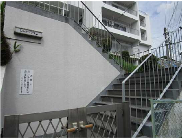 広島市東区光が丘、マンションの外観画像です