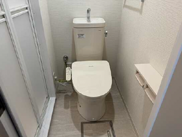 広島市東区光町、マンションのトイレ画像です