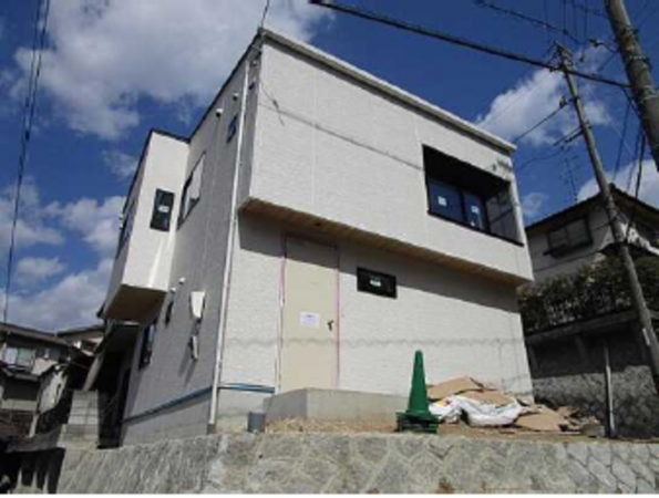 広島市東区戸坂大上、中古一戸建ての外観画像です