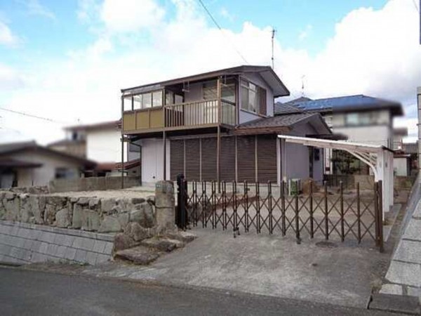 呉市焼山政畝、中古一戸建ての画像です