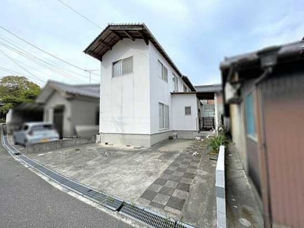 呉市安浦町内海南、中古一戸建ての画像です