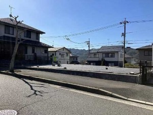呉市郷原学びの丘、土地の画像です