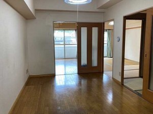 呉市本通、マンションの画像です