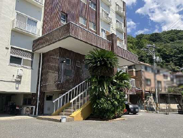 広島市東区山根町、マンションの画像です
