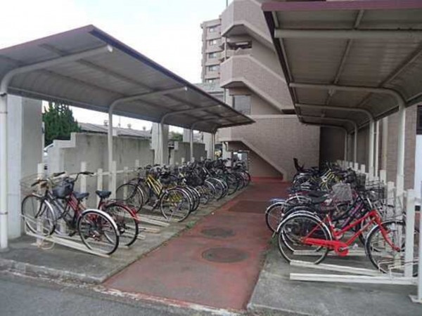 呉市仁方桟橋通、マンションの画像です