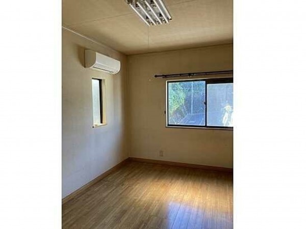呉市神山、中古一戸建ての画像です