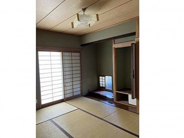 呉市神山、中古一戸建ての画像です