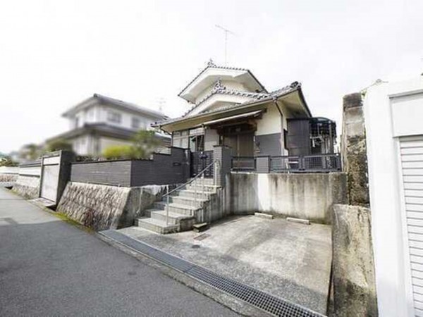呉市焼山宮ヶ迫、中古一戸建ての画像です