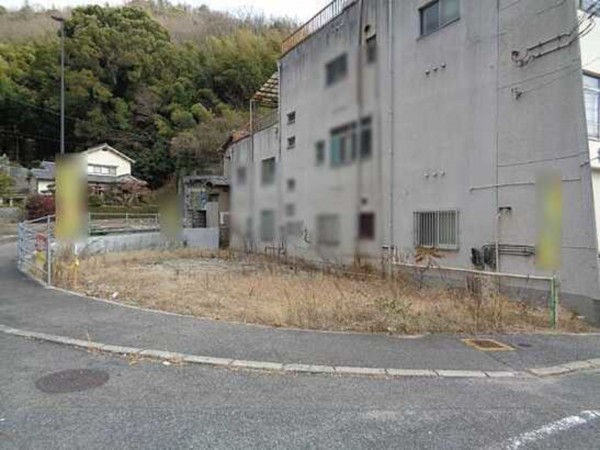 呉市仁方本町、土地の画像です