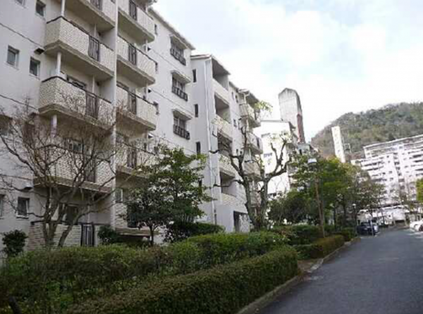 広島市西区鈴が峰町、マンションの画像です