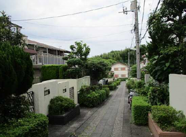 広島市西区鈴が峰町、中古一戸建ての画像です