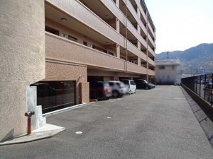 呉市広白石、マンションの画像です