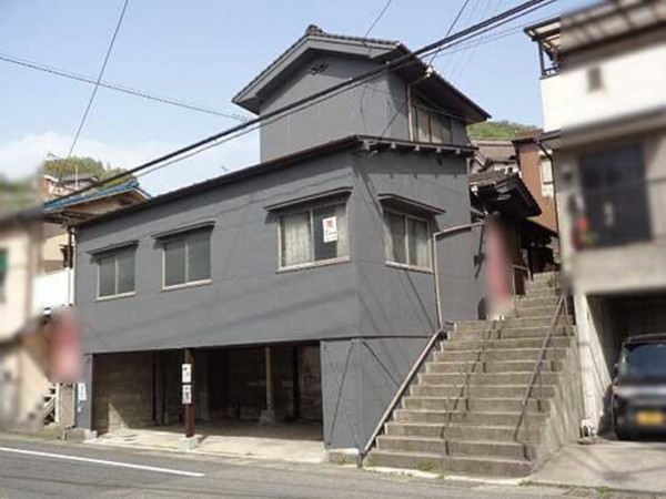 呉市警固屋、中古一戸建ての画像です