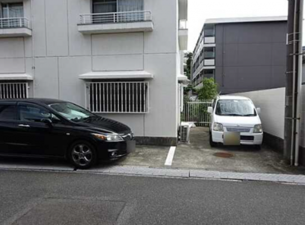 広島市南区西霞町、マンションの画像です