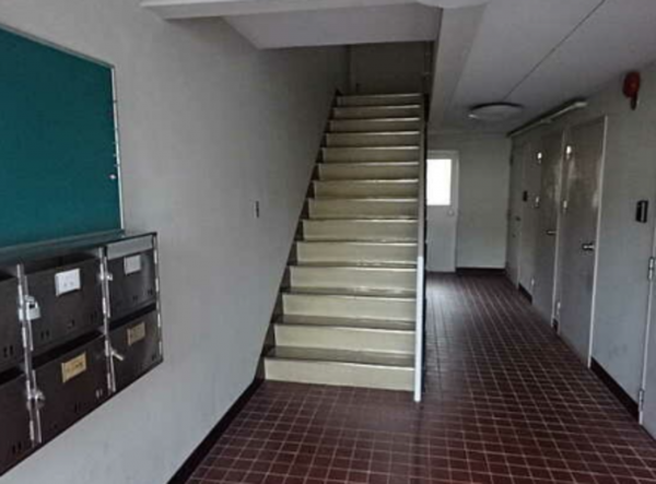 広島市南区西霞町、マンションの画像です
