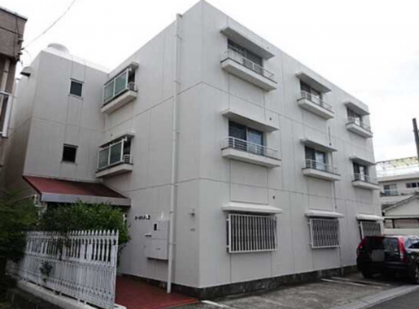 広島市南区西霞町、マンションの画像です