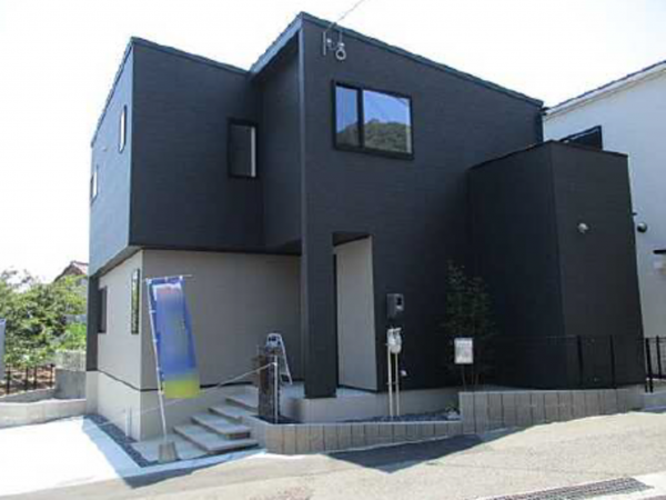 広島市西区井口、新築一戸建ての画像です