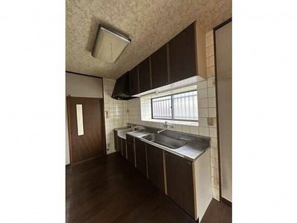 呉市安浦町中央、中古一戸建ての画像です
