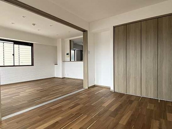 呉市広中新開、マンションの画像です