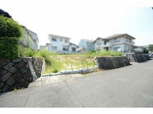 呉市焼山中央、土地の画像です