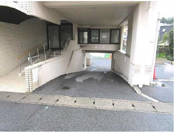 広島市東区戸坂新町、マンションの画像です