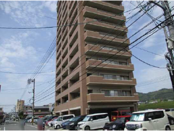 広島市西区三篠北町、マンションの外観画像です