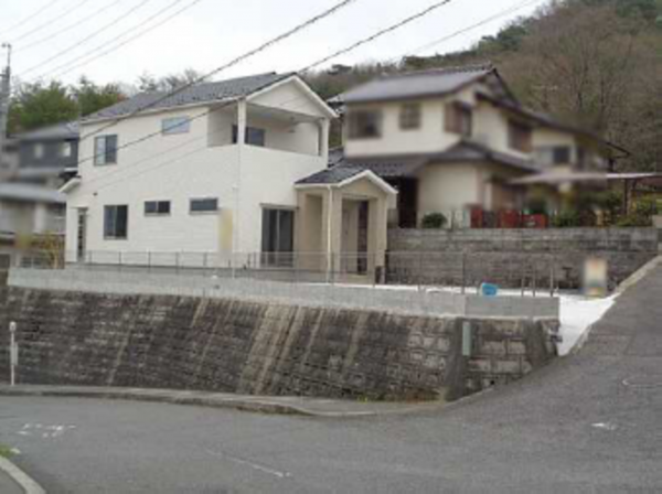 呉市焼山桜ヶ丘、中古一戸建ての画像です