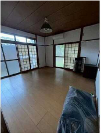 呉市仁方皆実町、中古一戸建ての居間画像です
