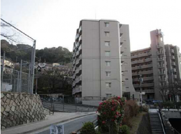 広島市東区牛田東、マンションの外観画像です