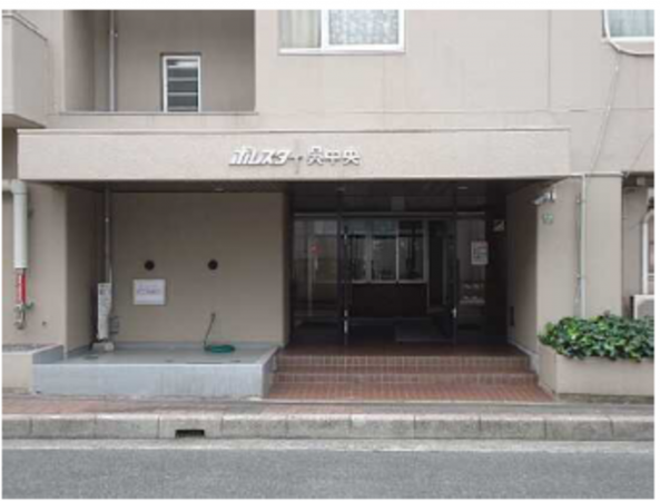 呉市西中央、マンションのエントランス画像です
