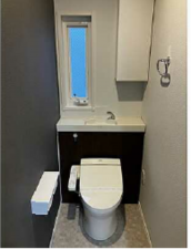 呉市伏原、中古一戸建てのトイレ画像です