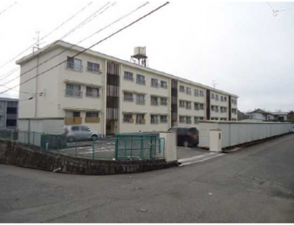 呉市焼山東、マンションの外観画像です