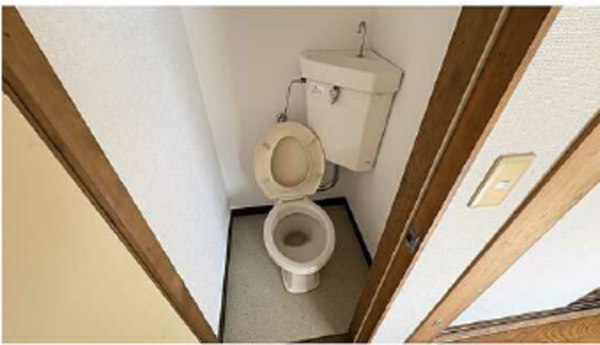 広島市中区千田町、マンションのトイレ画像です
