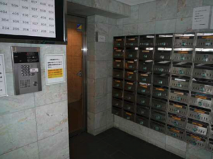 広島市南区皆実町、収益物件/マンションのエントランス画像です