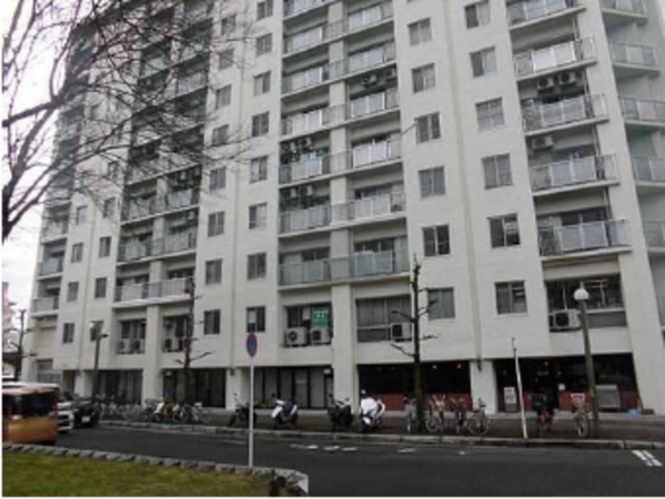 広島市西区東観音町、マンションの外観画像です